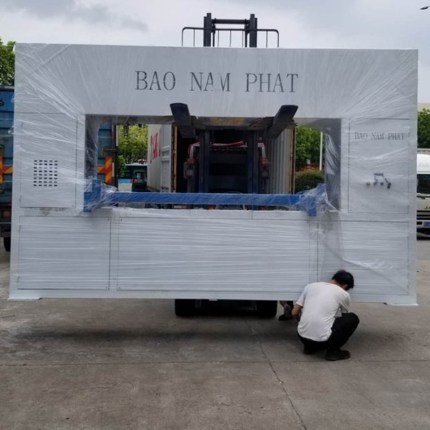 Máy cắt mút cnc